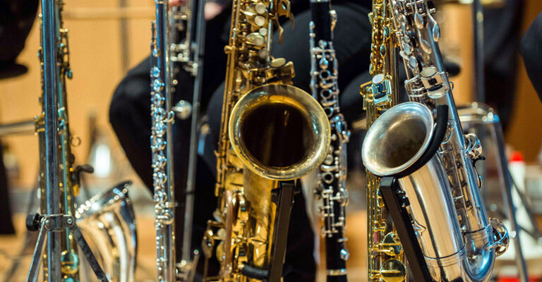 Hochschule für Musik FRANZ LISZT Weimar
Jazzorchester featuring Wu Wei: Hochschul-Bigband spielt modernen Jazz mit einem chinesischen Mundorgel-Virtuosen, im Festsaal Fürstenhaus
Foto: Maik Schuck / Weimarr